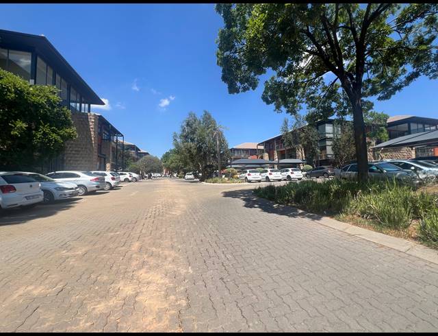 294M² OFFICE TO LET IN MEYERSDAL NATURE ESTATE